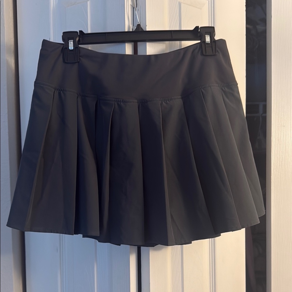 Black Tennis Skirt with Pleats